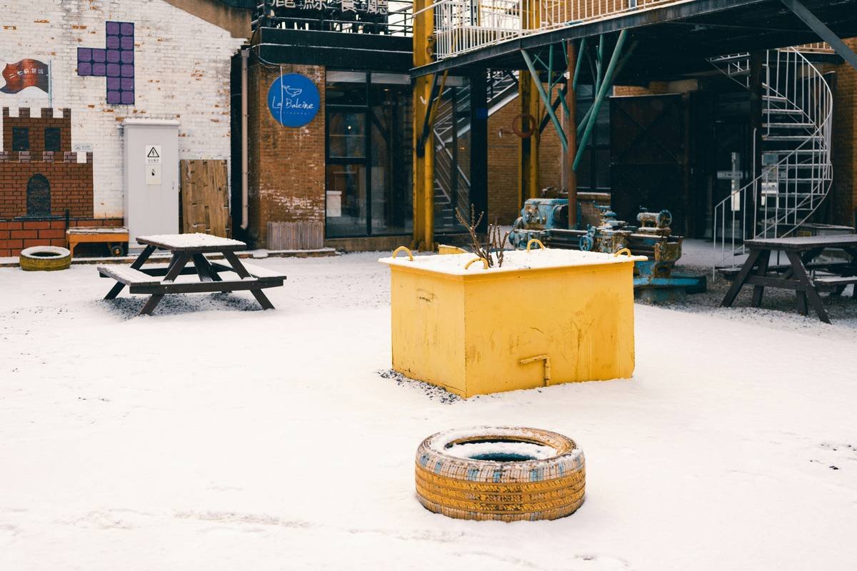 Close-up of corrosion-resistant outdoor benches commercial with drainage design